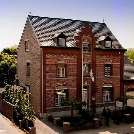 B&B Huyze Max Dilsen Stokkem Bagian luar foto